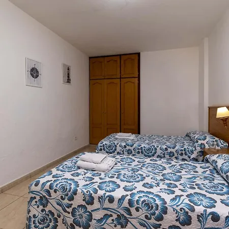 Floritas 29 - One Bed With Pool View דירה
